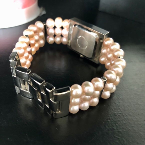 Quartz watch with pearl band - Picture 5 of 5